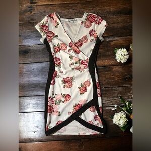 Perfect Date-Night / Cocktail Floral Dress | Almost Famous | Sz:S